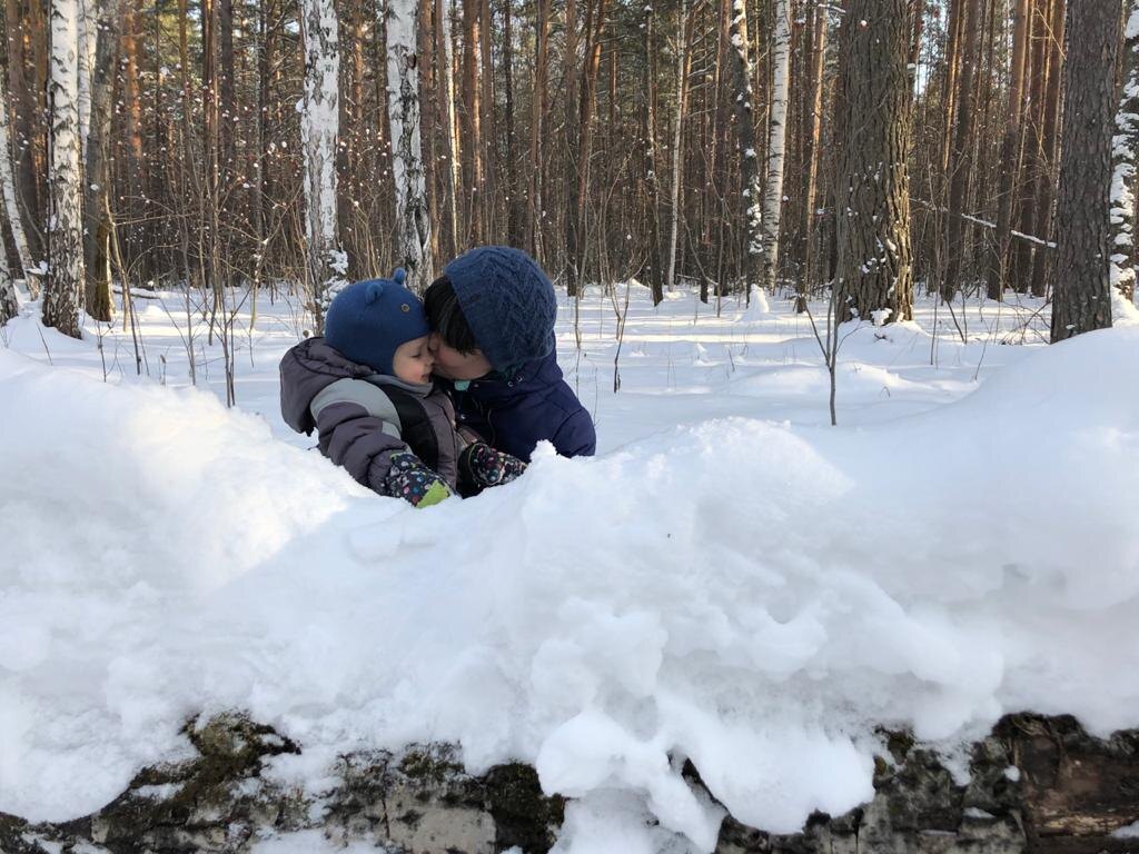 Немного снежных фоток, на Урале уже зима, а на севере актировки