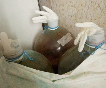 Второе вино, снятие с осадка.