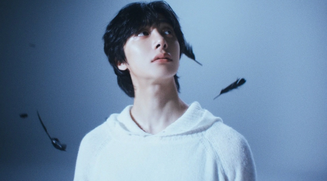     Кадр из клипа «Baby Blue»