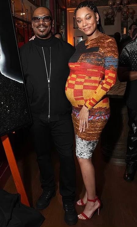    Эдди Мерфи с дочерью на премьере документального фильма «Быть Эдди»Соцсети