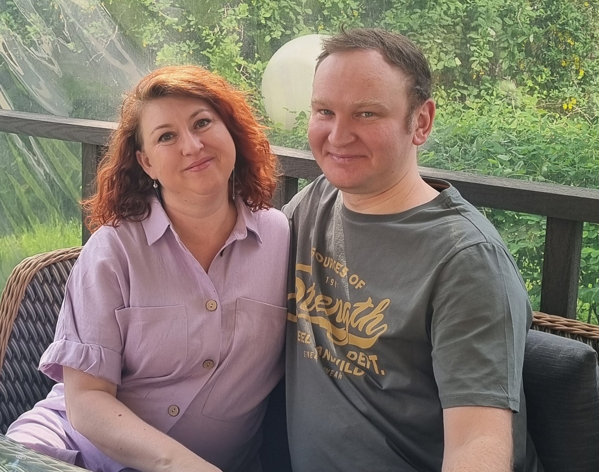 Мы с мужем. Фото из личного архива) июнь 2025