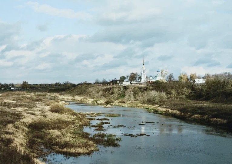 Ивановская область, село  Кибергино, река Нерль, церковь Усекновения Главы Иоанна Предтечи.