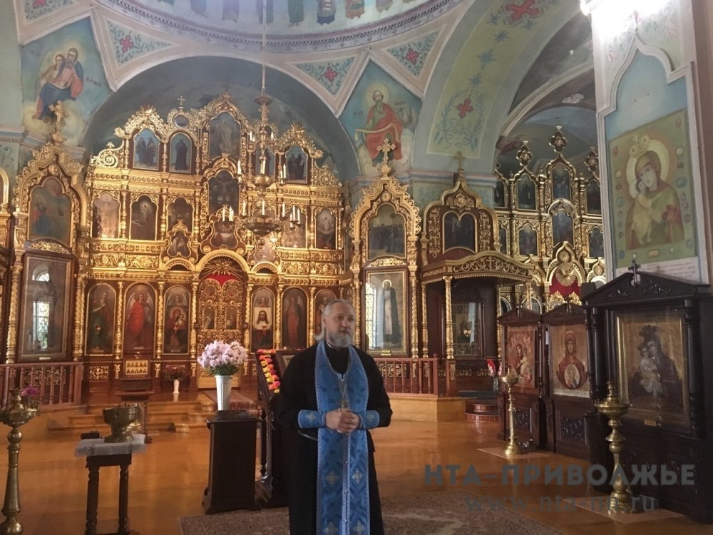    Священников прикрепят к 19 женским консультациям Саратова