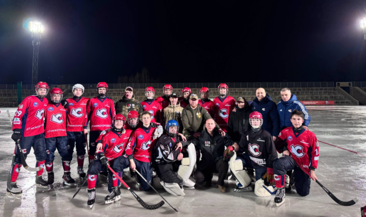    Участники СВО пожелали молодым хоккеистам стать достойными сыновьями своей Родины