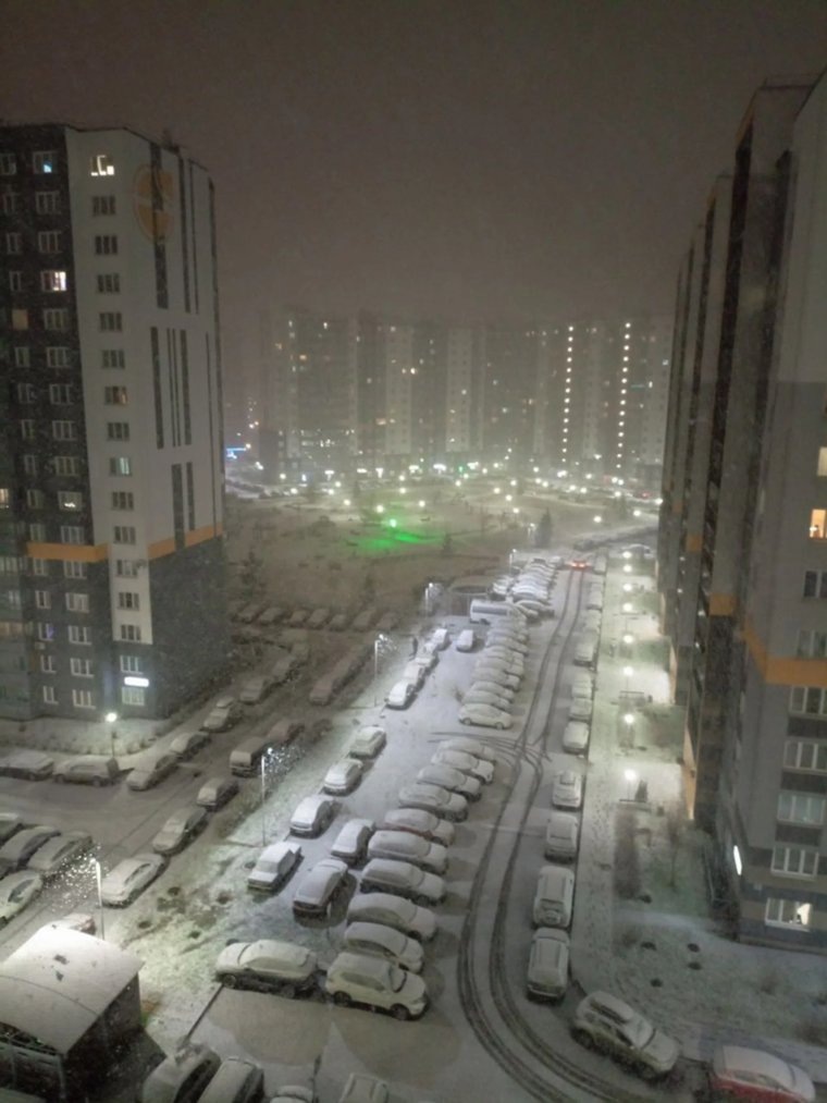    Снегопад начался утром и усилися к вечеру