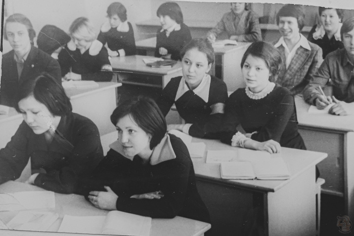 "Не высовывайся, будь как все": Главная установка советских родителей, которая сломала жизнь миллионам. Вы тоже так живете?