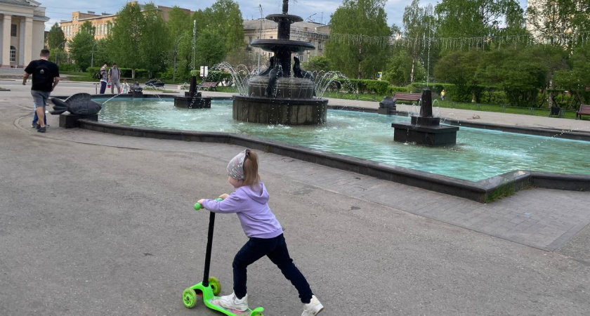    Абсолютный лидер: это древнегреческое имя для девочки стало самым популярным в России в 2025 году - означает «мудрость, разумность, наука»