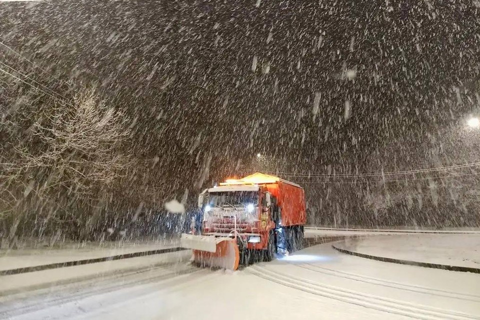    Техника вышла на улицы города.Фото: t.me/razumishkin