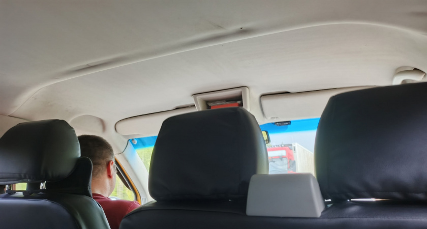    Инспектор ГИБДД говорит: «Что на лобовом стекле, видеорегистратор, штраф захотел». Как необходимо вести себя в такой ситуации