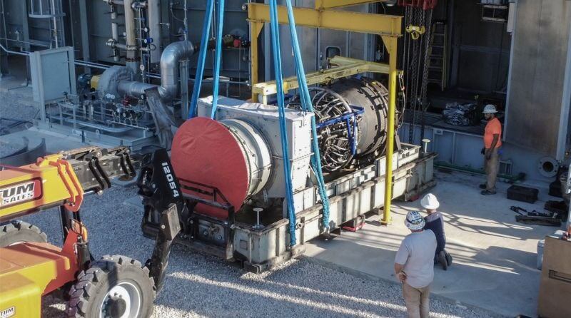 Установка модифицированной газовой турбины на электростанции (фото: ProEnergy)