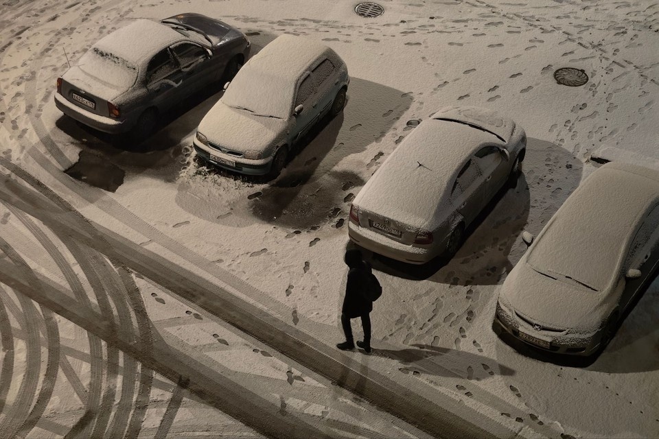    На Санкт- Петербург обрушился первый мощный снегопад в этом году Алексей БУЛАТОВ