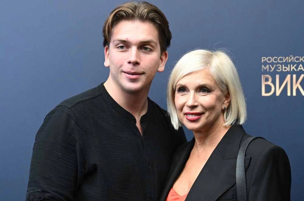  Певица Алена Свиридова с сыном Григорием. Фото: рИА Новости/ Алексей Майшев