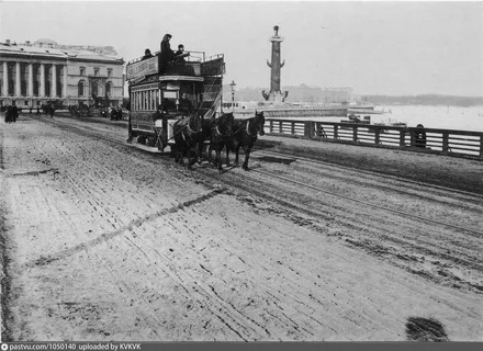 Конка на Дворцовом мосту