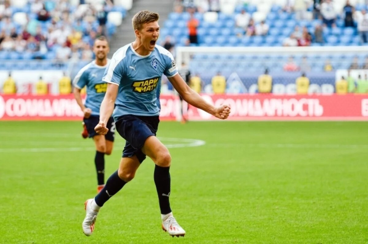    Футболист Соболев рассказал о зарплате в 13 тысяч рублей в Томске