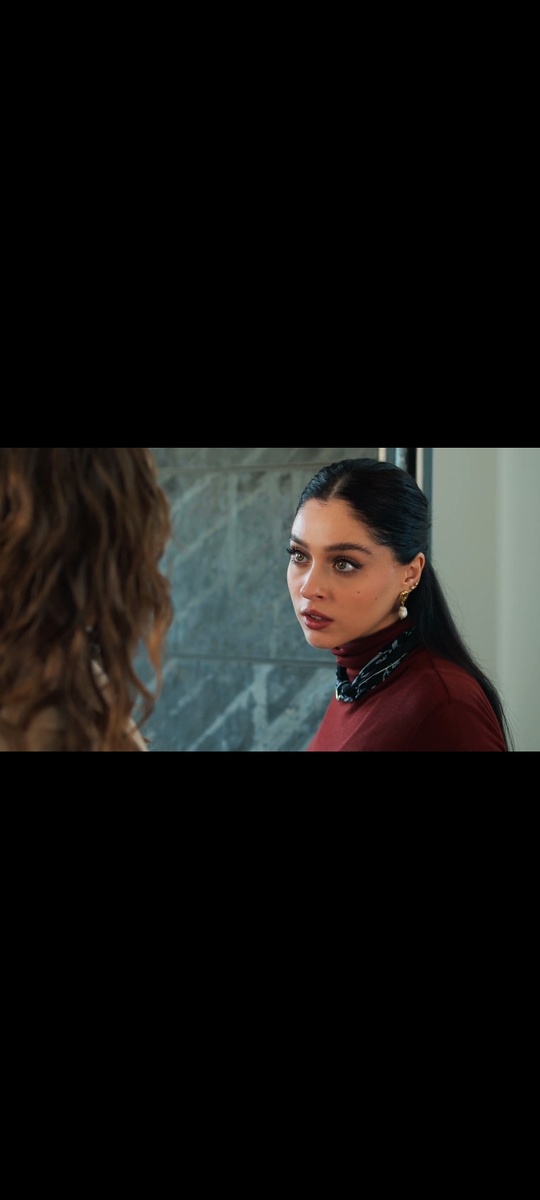 Главная героиня сериала Зейнеп.