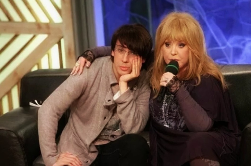 Поехали разбираться, что там за наследственная карусель, из-за которой интернет гудит уже который день.
