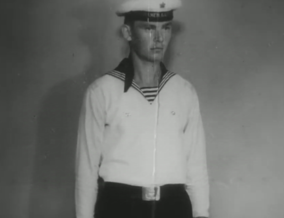 Михасевич служил моряком. Обратите внимание на его взгляд