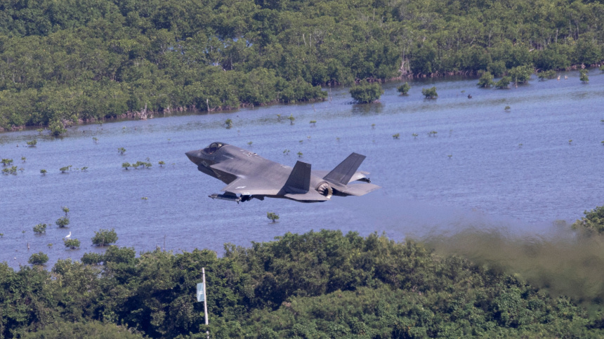   Фото: Reuters/Ricardo Arduengo