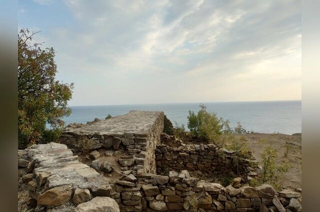    От крепости Кутлак открывается замечательный вид на море. Фото: Из архива/ Наталья Дремова