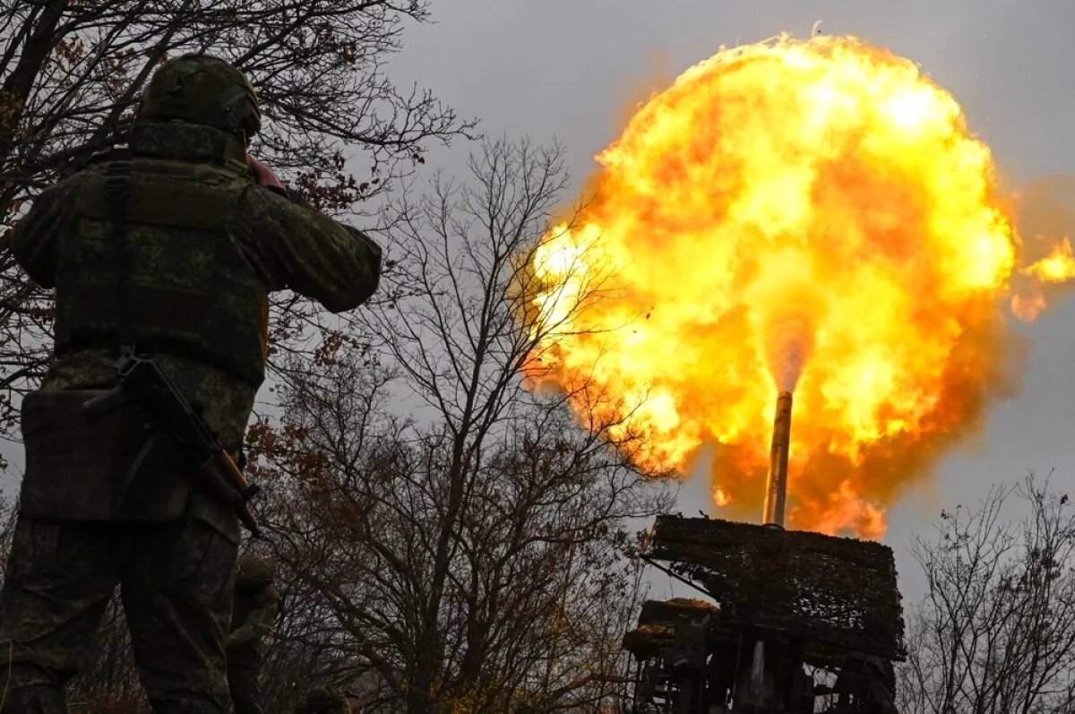    Наплавные мосты через Оскол и подручные средства тут же уничтожаются российской артиллерией и FPV-дронами
