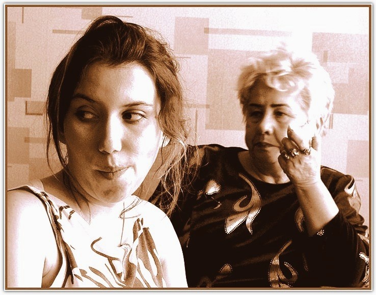 Фото из интернета. Сноха со свекровью.