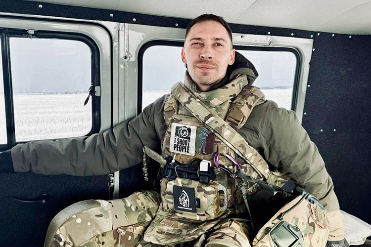    Игорь Гомольский: «Украинское правительство не очень любит терять населенные пункты, поскольку это не престижно, потому они до последнего держат там людей, не отводят, ну а, соответственно, люди не сильно хотят умирать».   
Фото: Фото предоставлено Игорем Гомольским