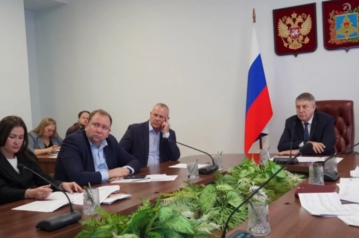    Брянский губернатор принял участие в совещании с министром транспорта РФ