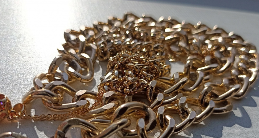    Жителя Иркутской области задержали после побега с дорогой золотой цепочкой