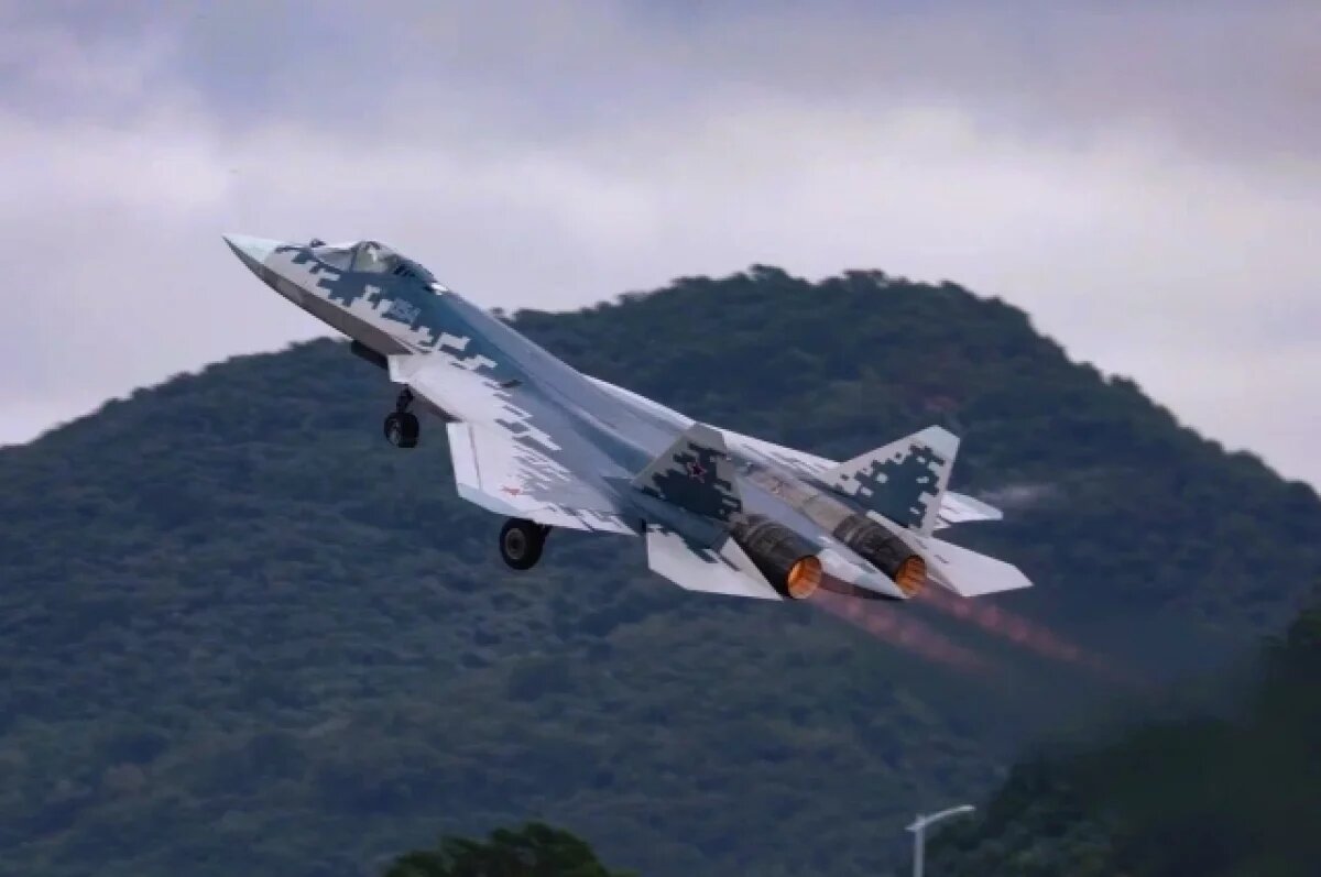    Собранный в Иркутске самолёт Як-130М представят на выставке в Дубае