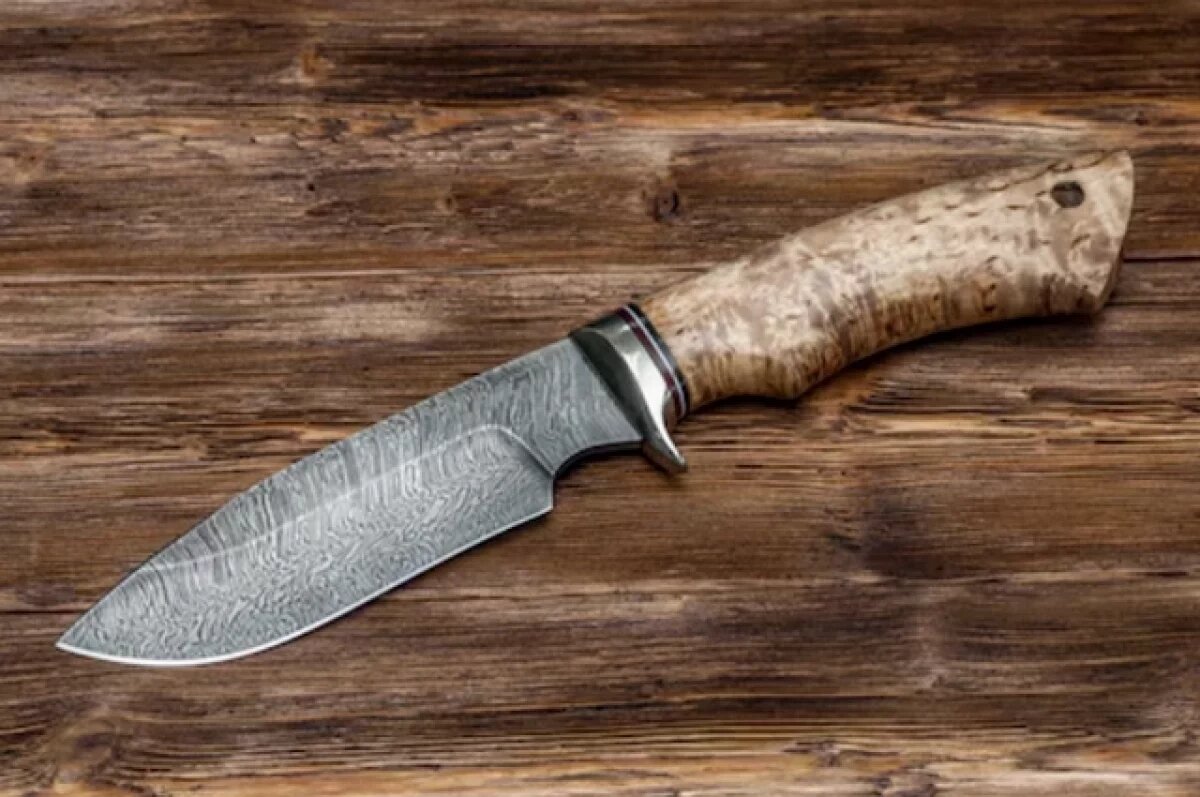    В Башкирии во время застолья гость всадил нож хозяину в живот