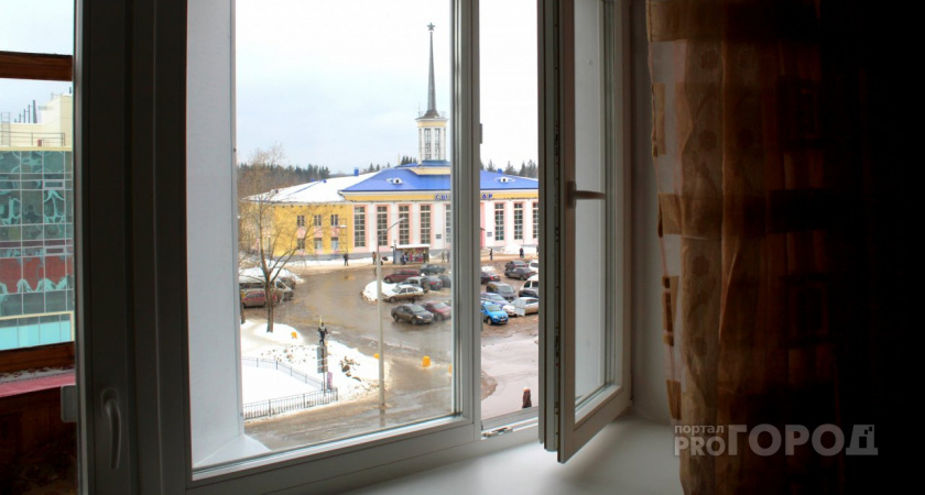    Вместо третьего стекла: нашел отличный способ утеплить окна за 1 час - просто и недорого