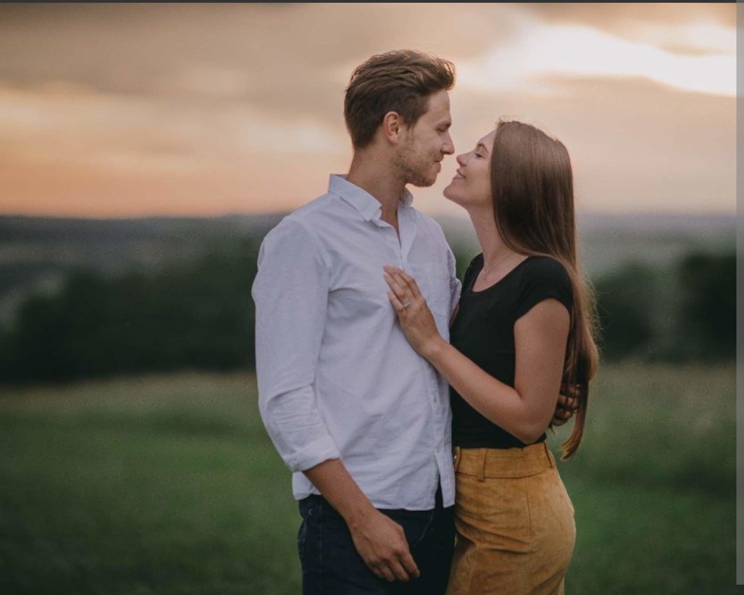 Влюблённые (в качестве иллюстрации)