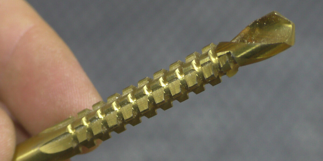 Сверло, которое сверлит и фрезерует: секретное оружие тех, кто работает с деревом и металлом