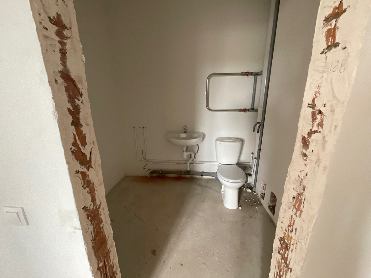 Изначальное помещение санузла