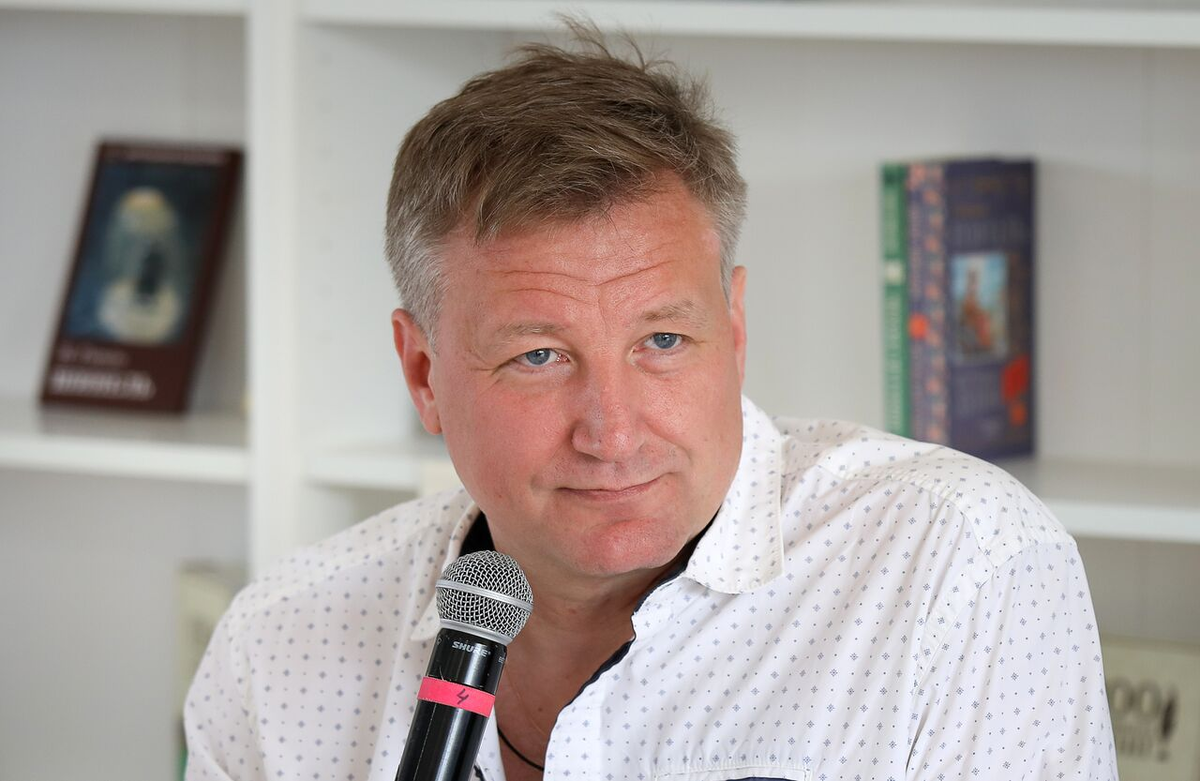 РУВИКИ https://ru.ruwiki.ru/wiki/Панов,_Вадим_Юрьевич