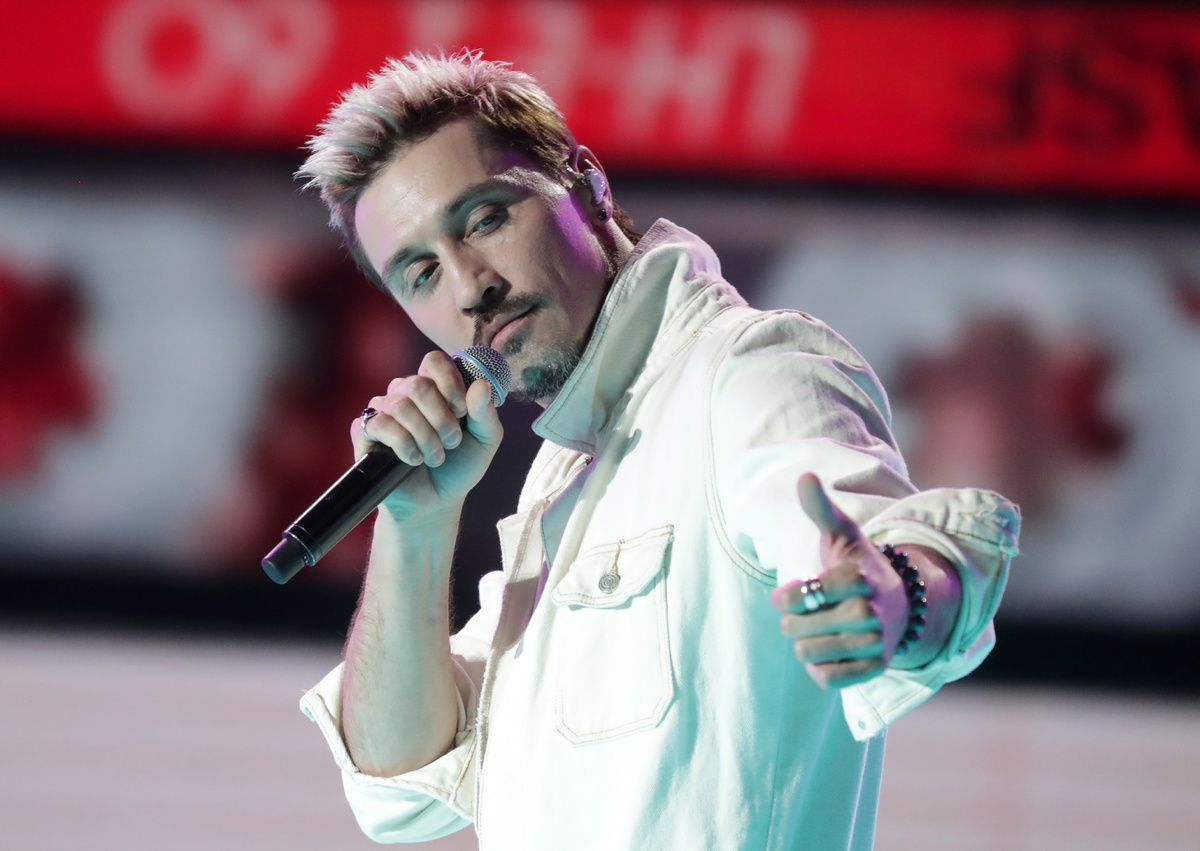 Дима Николаевич Билан (имя при рождении — Виктор Николаевич Белан) — российский певец, автор песен, актёр кино и дубляжа.