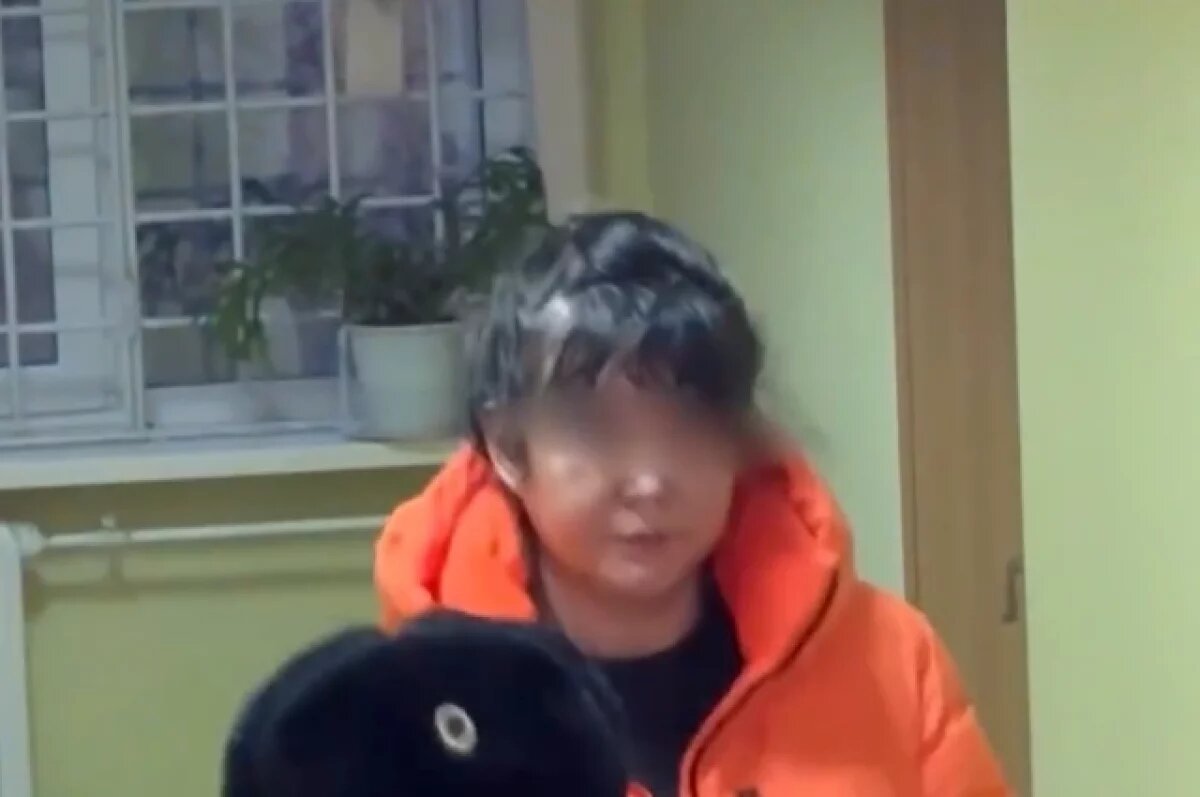    Знакомая рассказала об убившей и спрятавшей труп 5-летней дочери в диване