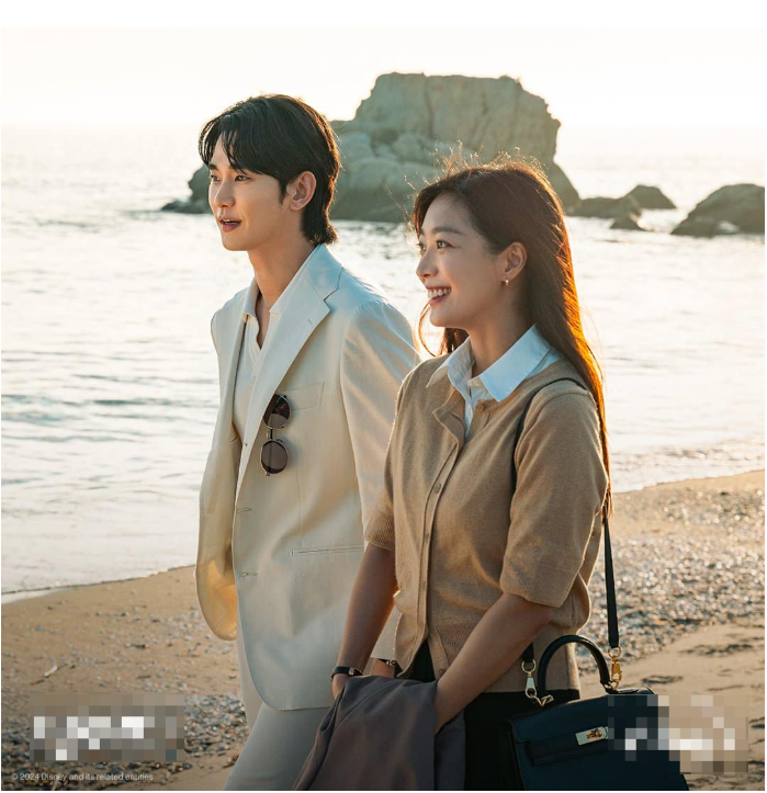 Снимок с экрана монитора. Стоп кадр дорамы *Подделка*.