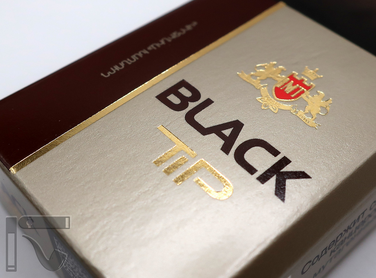 Сигареты Black Tip. Фото: © канал "Уголок Курильщика"