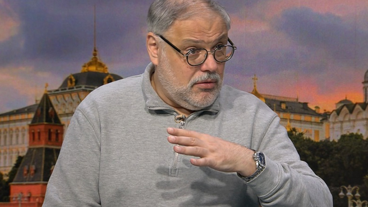 Михаил Хазин, например, считает, что повышение ключевой ставки не снижает инфляцию