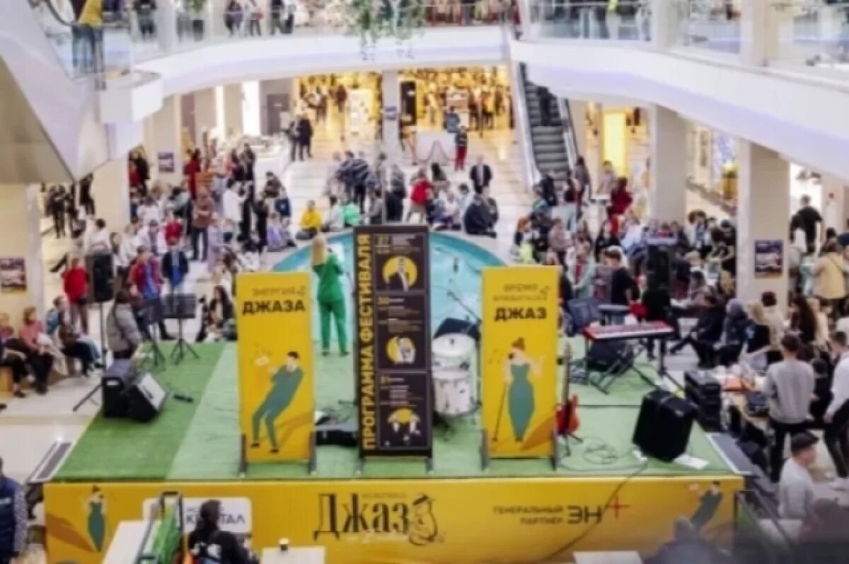    В Иркутске состоялось открытие международного фестиваля «Джаз на Байкале»