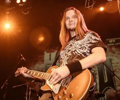 Одним из специальных гостей в юбилейном туре рок - группы Ария станет гитарист группы Гран - КуражЪ, Михаил Бугаев