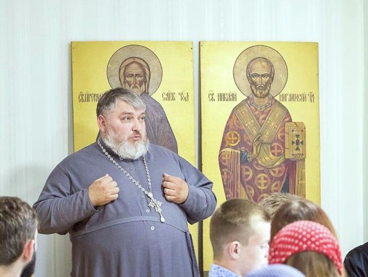    Священник Владимир Шутов© Фото : Православная молодежь Славянска/Татьяна Островская