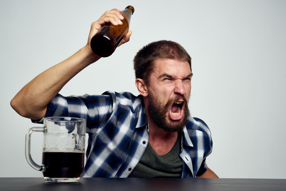 Чаще всего женам приходится сталкиваться с агрессией. (источник изображения: freepik.com)