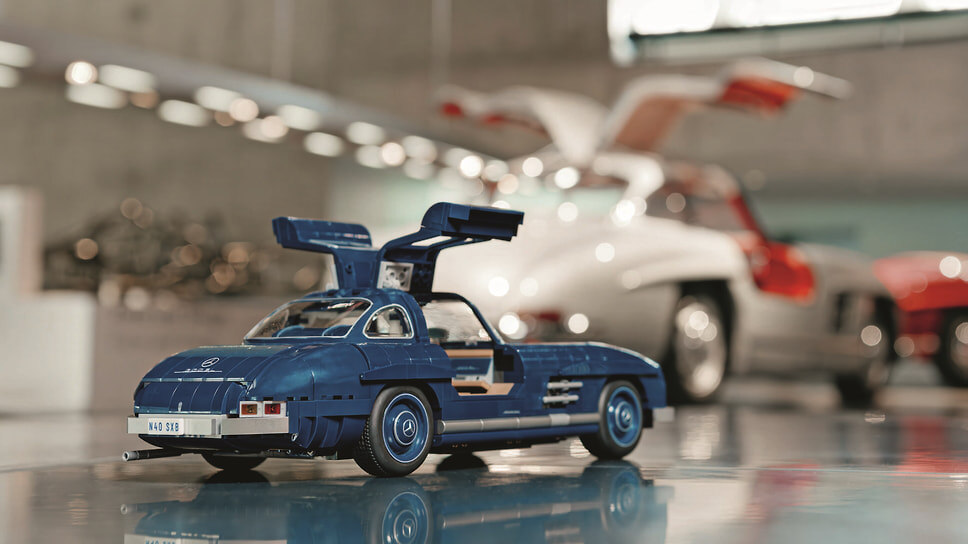    Модель Mercedes-Benz 300 SL.