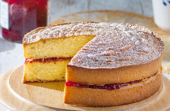 Тот самый бисквит с повидлом: Почему его вкус мы помним спустя десятилетия?