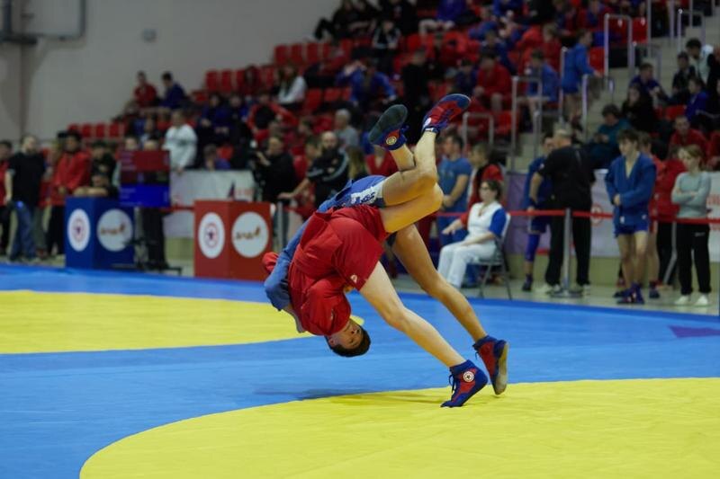    Федерация самбо Свердловской области. Два самбиста в борьбе