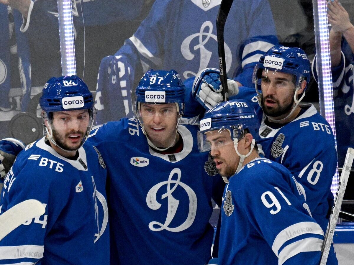    Хоккеисты "Динамо"© РИА Новости / Владимир Федоренко