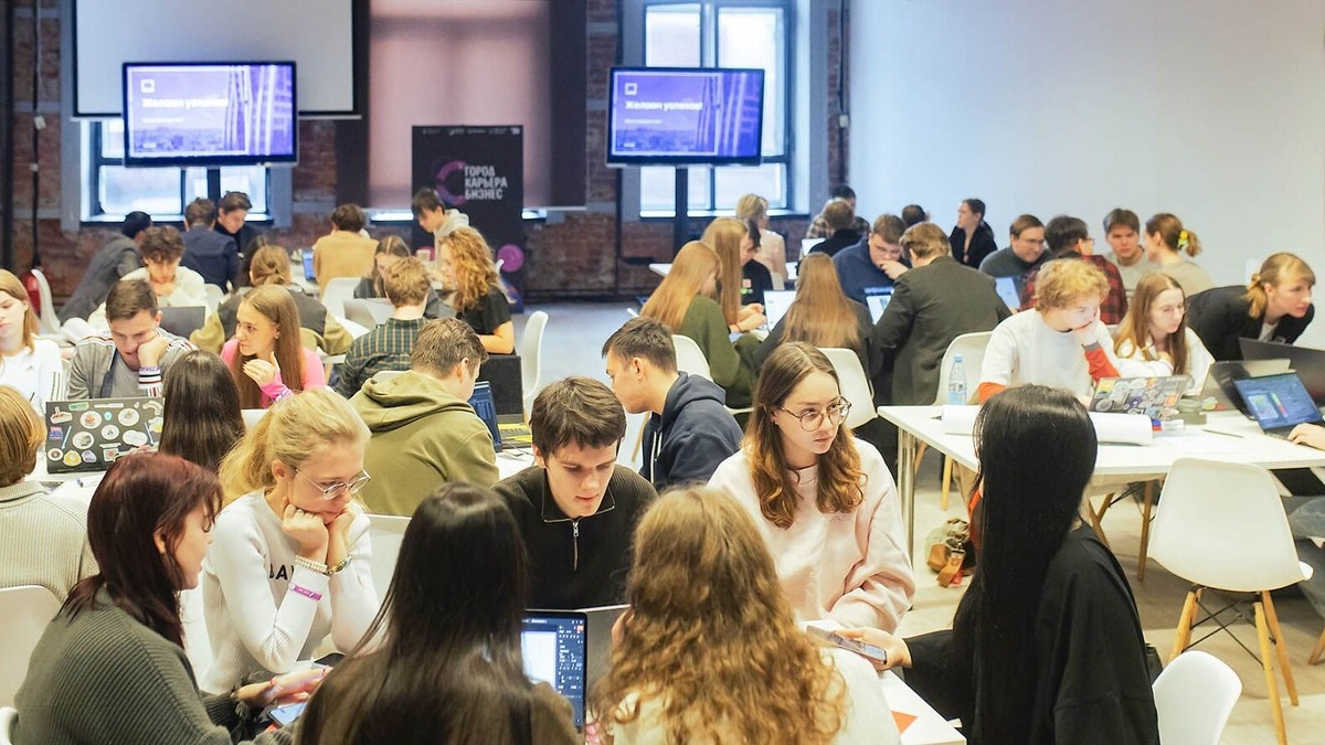 Фото: пресс-служба Комитета общественных связей и молодежной политики города Москвы