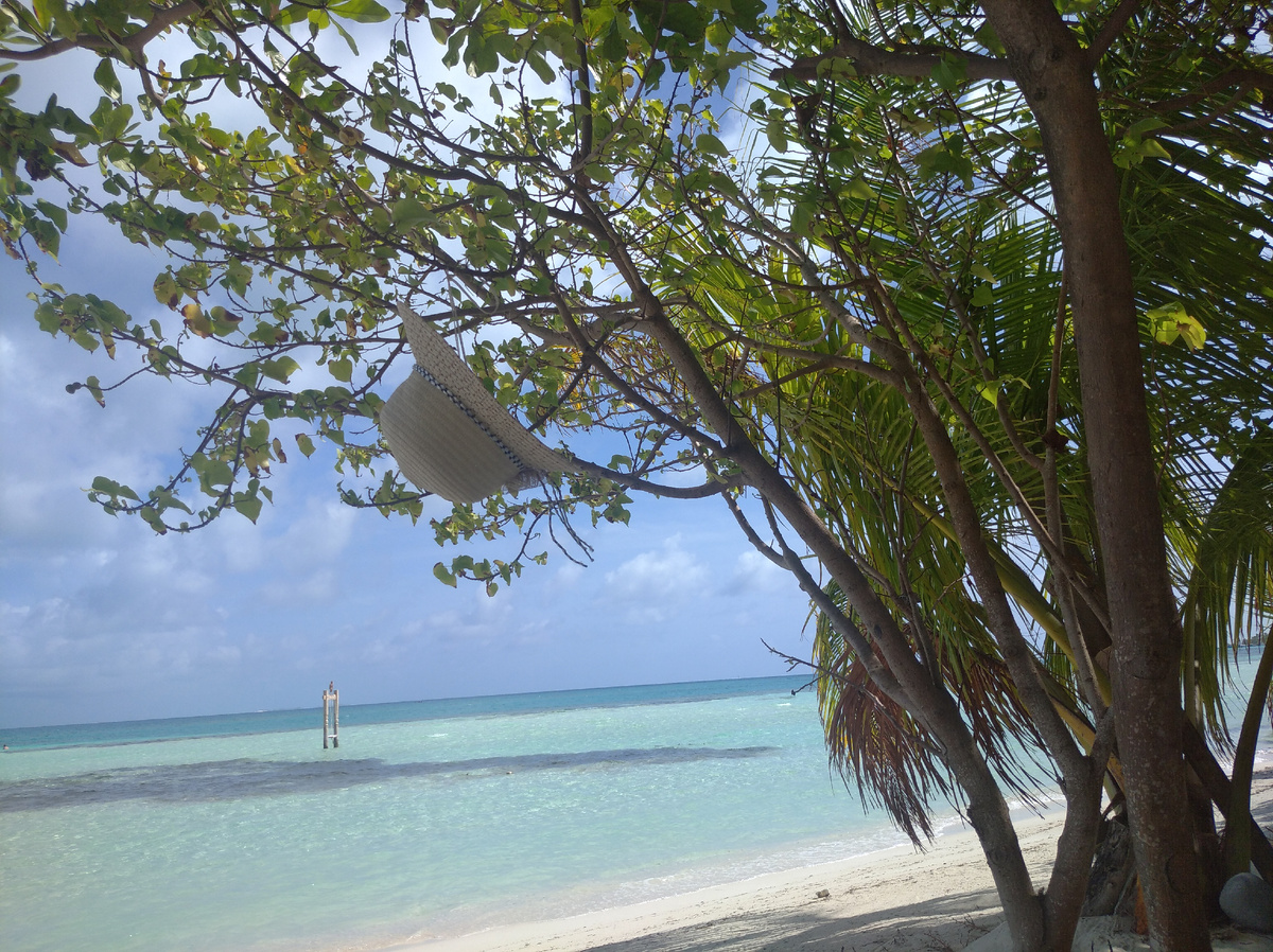 Пляж острова Диффуши